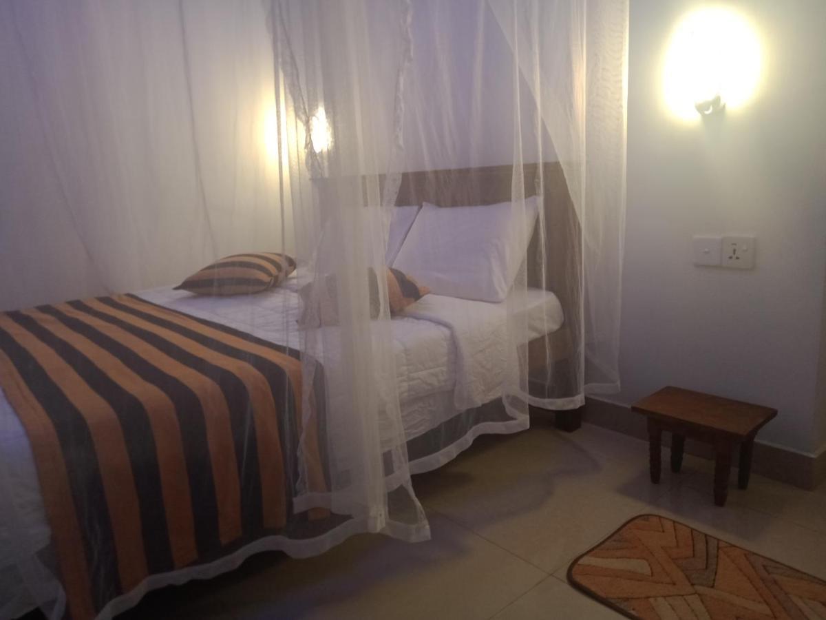 Quiet Rest Inn إيلا المظهر الخارجي الصورة